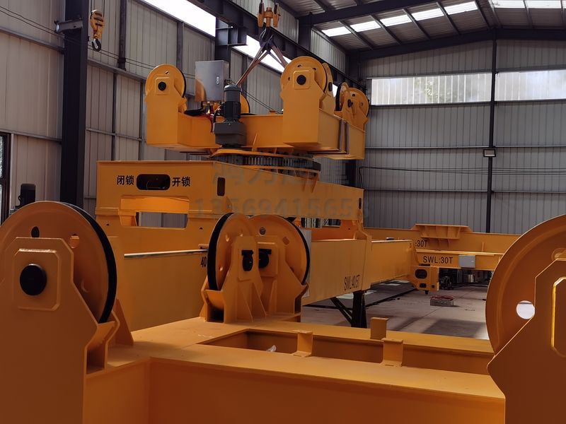 集裝箱吊具的種類大盤點